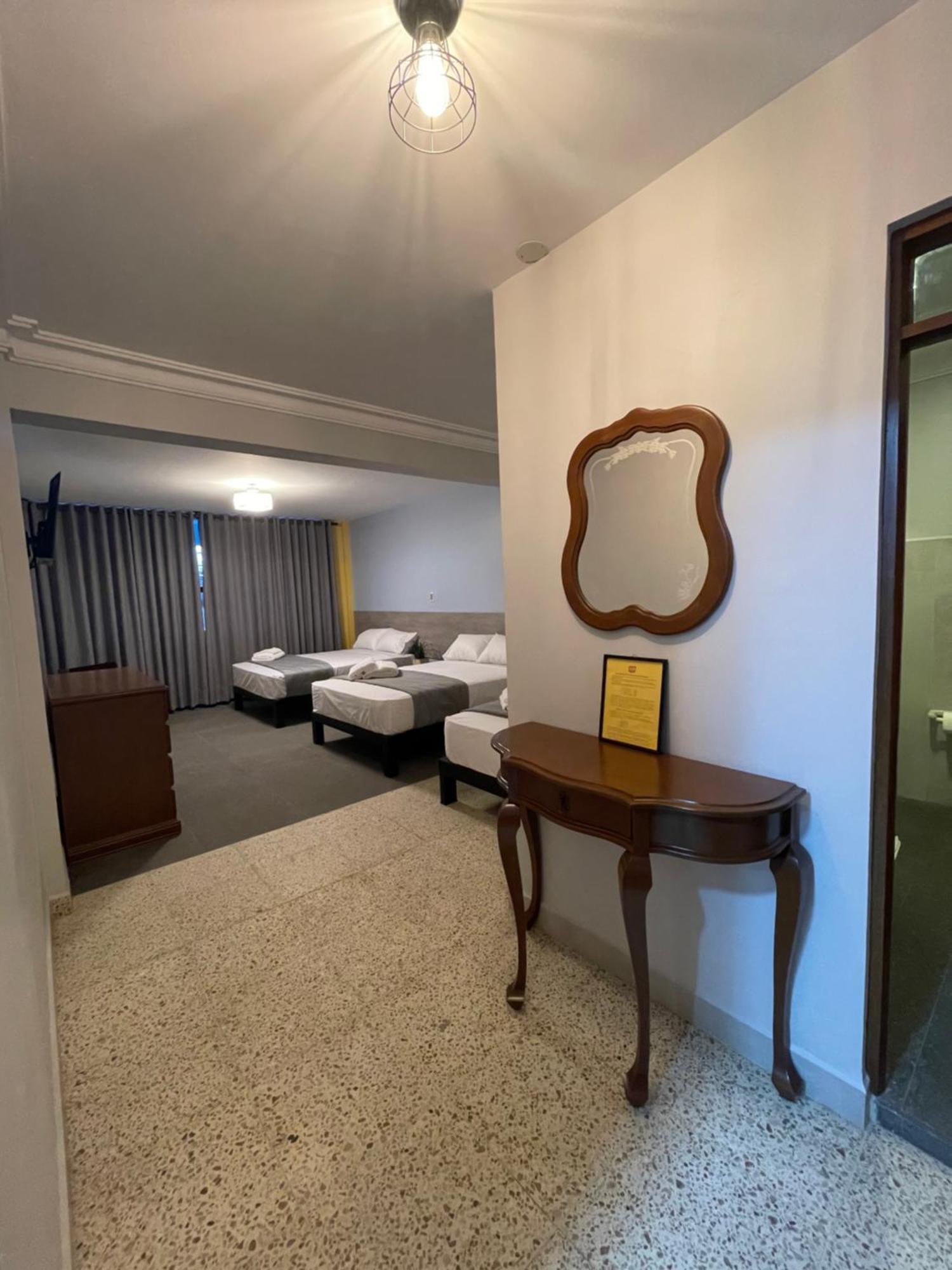 Izza Hotel 코차밤바 외부 사진